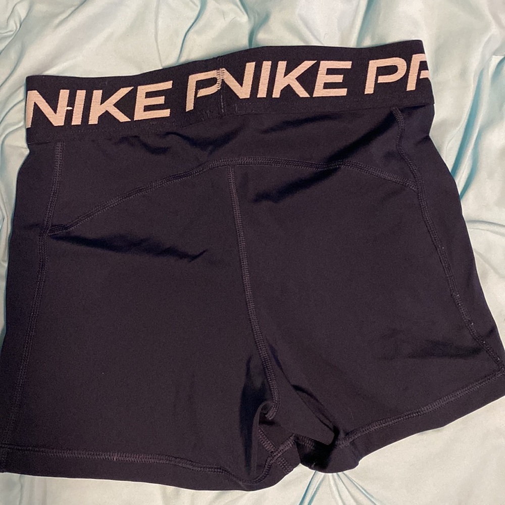 Nike Pro Dri Fit shorts - Picture 3 of 3